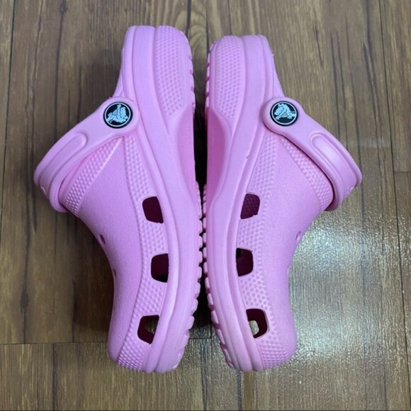 Crocs Clog Unisex Sandal - Picture 3 of 8